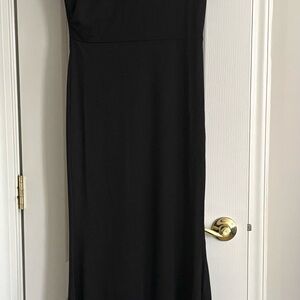 Elegant Black Full length gown Size Small top can be worn multiple ways NEW